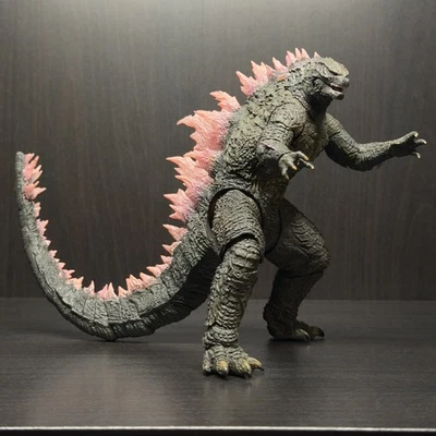 S.H. MonsterArts Godzilla Evolved Version Action Figure 2024 - Image 1 of 4