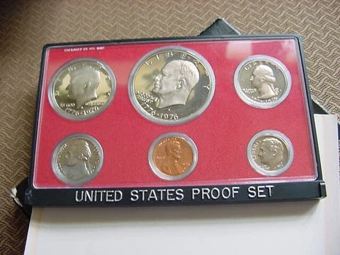 5 -1975 S United States Proof Coin Sets US Mint Issued in Box Complete Originals Cover