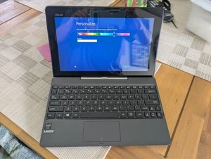 ASUS Transformer Book T100 10.1" (64GB SSD, 2GB RAM) Windows 8 Pro T100TAM-C1-GM - Picture 1 of 4