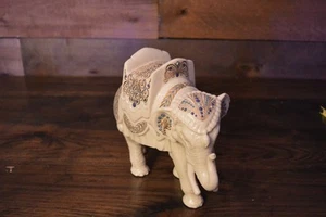 Krippe Elefant - OHNE Schachtel China Schmuck Krippe von Lenox - Bild 1 von 8