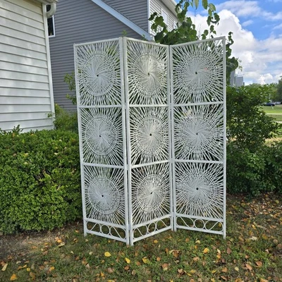 1970s Vintage Rattan/Wicker Sunburst 3 Panel Room Divider Screen Boho WHITE VTG - Image 1 of 4