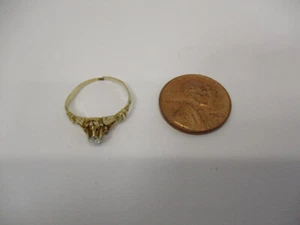 14 Karat GOLD Ring Size 4-1/2 Weighs 1.34 Grams w/ Brilliant Cut Diamond - Picture 1 of 18