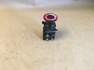 Cutler Hammer 10250T/91000T Illuminated Mushroom Emergency Stop Switch (KB) - Picture 1 of 5