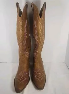 Boots for Women - Knee High Embroidered Western Cowgirl Boots, Pointed Zip 7 - Picture 1 of 6