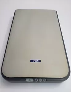 EPSON Perfection 1260 Color Photo Scanner (No Cord) - Picture 1 of 7
