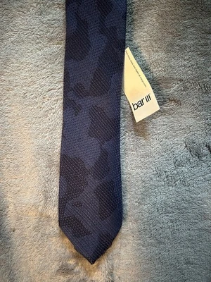 Bar III Men's Slim Skinny Neck Tie Medallion Navy Blue 2.5" Blade MSRP $55 - Image 1 of 3
