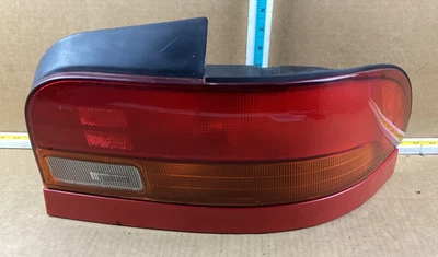 Conjunto de luces traseras laterales derecho pasajero Subaru Impreza 1993-2001 OEM Foto 1 de 4