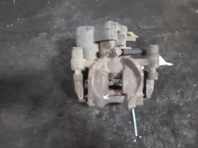 Pinza de freno de disco trasera derecha usada se adapta a: Ford Fusion 2016 trasero derecho grado Foto 1 de 4