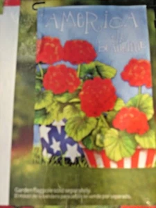 Spring Garden Flag America The Beautiful 12.5 X 18 Vibrant Colors - Picture 1 of 2