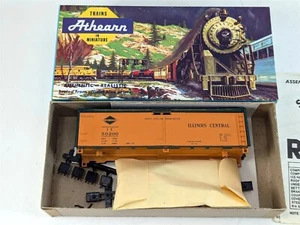 Athearn Illinois Central 40' Steel LTD Banana Reefer Car IC 50200 HO Scale Kit - Picture 1 of 6