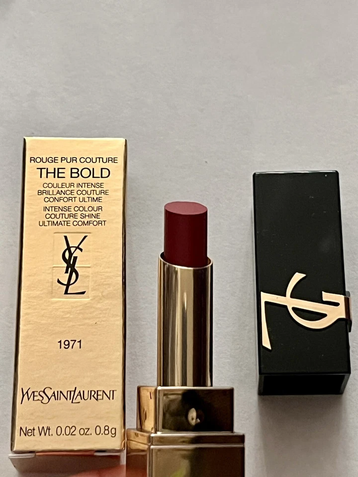 Lápiz labial satinado Yves Saint Laurent Rouge Pur Couture 1971, tamaño de viaje Foto 1 de 1