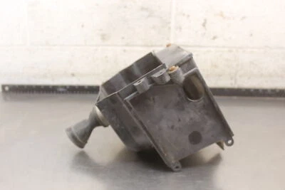 Kawasaki Bayou 185 1985 caja de aire inferior caja de filtro de admisión de aire caja H140 Foto 1 de 4