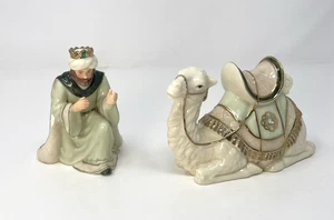 Hawthorne Village Irish Nativity King Melchior and Loyal Camel - Picture 1 of 16