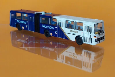 Brekina 59723 # Ikarus 280 .02 BVG Berlin - Jacobs Night & Day 1991 1:87 NEU - Bild 1 von 2