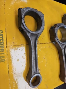 Connecting Rod For CATERPILLAR 3306, 3304. Used Part # 8N1720, Ships Free. - Picture 1 of 6