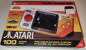 Console My Arcade Pocket Player Pro - 100 Games - Atari 50th - Neuf Sous Scellée - Foto 1 di 3