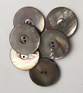 Perlmuttknöpfe: 6 schillernde Knöpfe, 30mm - Bild 1 von 1