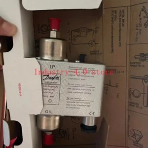 New Danfoss MP54 060B016991 differential pressure switch - Picture 1 of 3