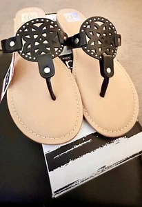 DV Dolce Vita Ladies Comfortable Stylish Gionna Everyday Flat Sandal Black SZ 10 - Picture 1 of 5