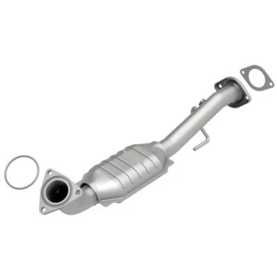 Right Catalytic Converter For 2005 GMC Sierra 1500 6.0L V8 GAS OHV - Image 1 of 4