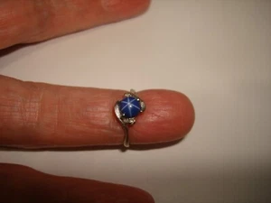 Vintage 14k White Gold Tiny Diamonds Blue Star Sapphire Stone Ring Size 4.25 - Picture 1 of 7
