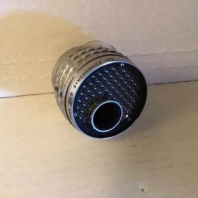 Elgeet 13mm f/1.8 Synchronex 25  D Mount 8mm MOVIE CAMERA LENS SCREW MOUNT - Image 1 of 4