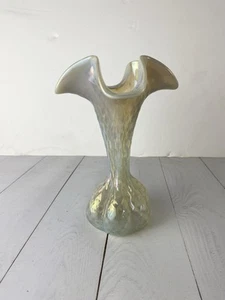 Antique 1900s Kralik Art Nouveau Iridescent Mother-of-Pearl Glass Vase - Picture 1 of 5