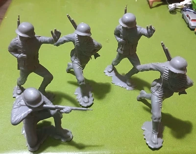 5x 1960s Marx 6" WWII German Soldiers, 3 Poses. 2 Missing Hands. see Pics. - Image 1 of 4