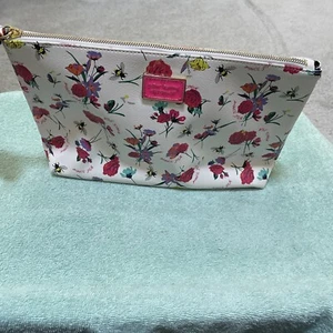 Betsey Johnson Printed Floral Wrist Let Cosmetic Bag 12 X 7 New With Tags - Picture 1 of 10