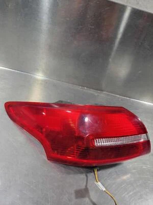 Conjunto de luz trasera izquierda FORD FOCUS 15 16 17 18 Foto 1 de 2