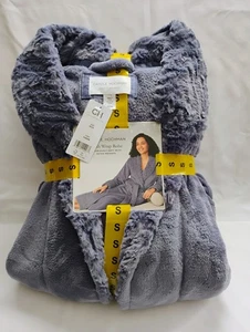 NWT Carole Hochman Ladies’ Plush Robe Silky Soft and Plush 100% Polyester Sz S - Picture 1 of 2