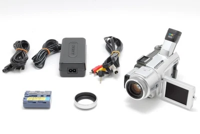 [CASI COMO NUEVO] Sony DCR-TRV70 Handycam Videocámara Mini DV Cámara de Video de JAPÓN Foto 1 de 4