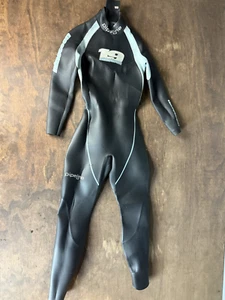 Nineteen 19 PIPELINE Full Triathlon Wetsuit Womens size Medium - Picture 1 of 9