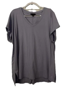 Banana Republic T Shirt Womens SZ 2XL V Neck Lavender Relaxed Fit Cuffed Sleeve - Picture 1 of 8