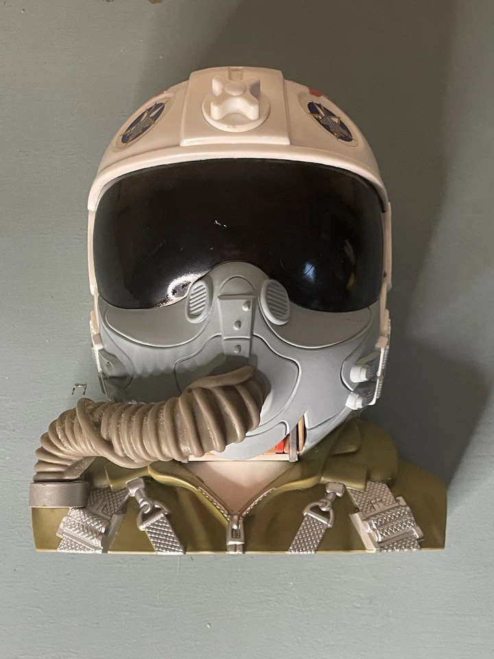 1997 Galoob Micro Machines Top Gun Jet Fighter Pilot Playset - Incomplete - Image 1 of 3