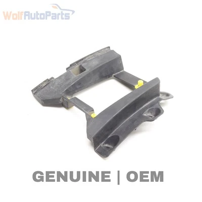 AUDI TTS QUATTRO 2016-2018 - Soporte de montaje de parachoques trasero derecho 8S0807774B Foto 1 de 4