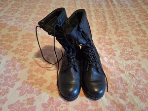 US Army Direct Molded Sole Mildew And Water Resistant Combat Boots Size 5 W Used - Picture 1 of 9