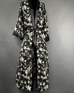Judith Hart Robe Womens 2X Black Floral Satin Kimono Belted Long Sleepwear Plus - Picture 1 of 12