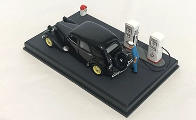 CITROËN TRACTION - LE PLEIN D'ESSENCE ROUTE BLEU DIORAMA IXO / ALTAYA  1/43 - Photo 1/4
