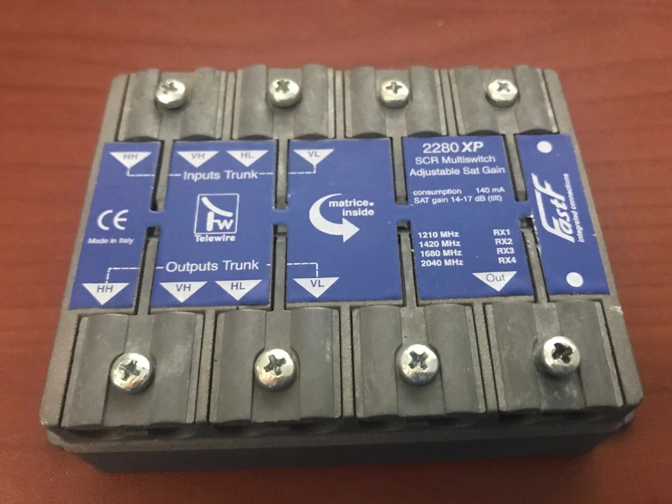 TELEWIRE Multiswitch SAT SCR a matrice 4 x 4 x 1 attivo - Approvato Sky - Immagine 1 di 1