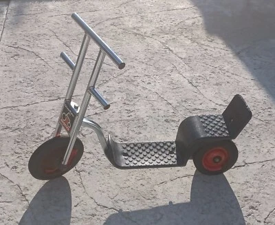 HTF Angeles SILVER RIDER Trike Scooter, Skitter Scooter, Scooter 3 Rodas - Imagem 1 de 4
