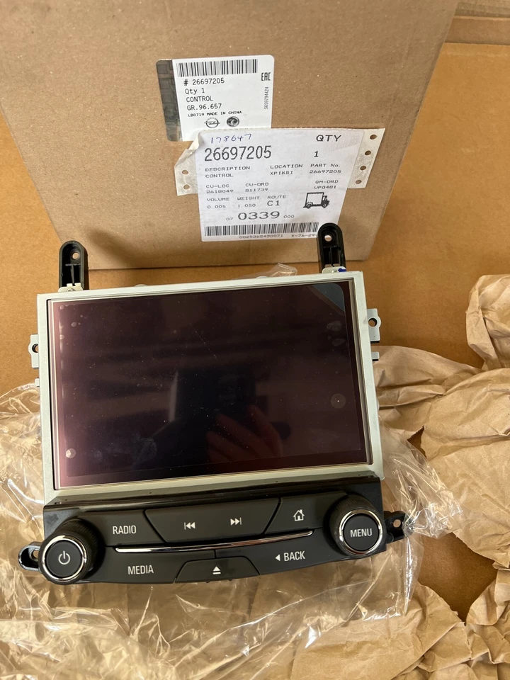 26697205 NEW Radio Sat Nav Console Control Panel for Vauxhall Insignia Mk1 - Image 1 of 1