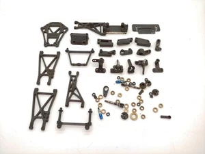 Lote de piezas de camión de estadio Team Associated T3 1/10 de colección: brazos ejes bujes y mo - Imagen 1 de 5