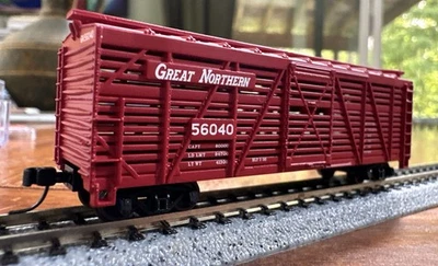 Atlas Trainman N Scale RTR #50004150 40' Stock Car Great Northern 56040 CC NY - Image 1 of 4
