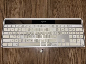 Logitech K750 Wireless Solar Keyboard for Mac OS - White/Silver - w/Dongle - Picture 1 of 5