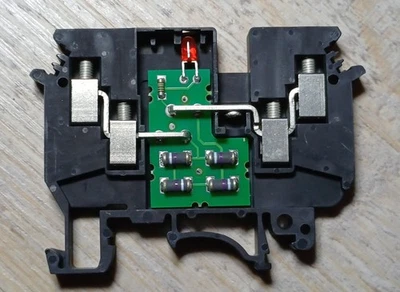 50 Stück Phoenix Contact 2775061 UDK 4-ILA 500 Terminal Blocks - Bild 1 von 4