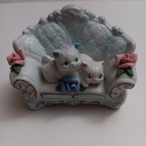 Two white Cats Sitting On A Couch Flowers Bisque Vintage 4.5" long - Picture 1 of 9