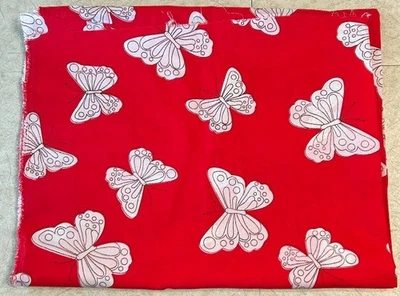 Material Rojo con Mariposas Blancas Vintage 3 Y + 35" Aspecto Retro Foto 1 de 4