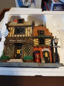 Lemax Village Collection 2006 Tudor Post Office #65382 Preowned In Box Packing - Bild 1 von 2