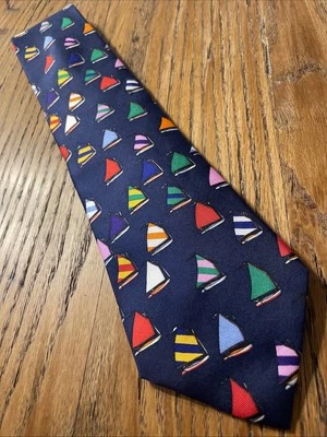 Винтажный б/у в отличном состоянии Alynn галстук парусники шелковый галстук мужской сделано в США Rainbow Fleet - Изображение 1 из 4